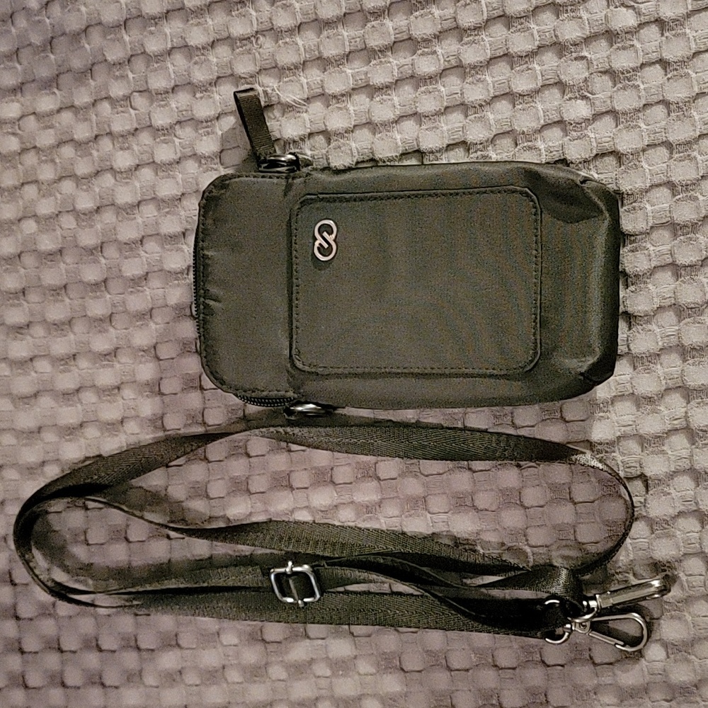 Calia crossbody phone bag